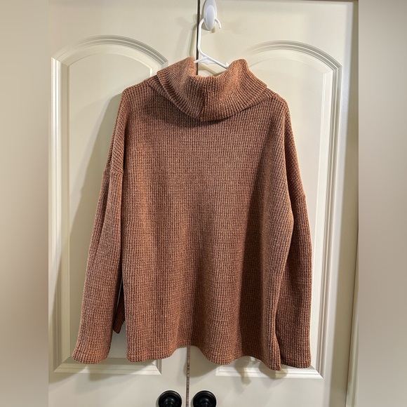 NWT Bobi Los Angeles x Revolve Hi-lo Cowl Neck Sweater Size Medium - Picture 2 of 7